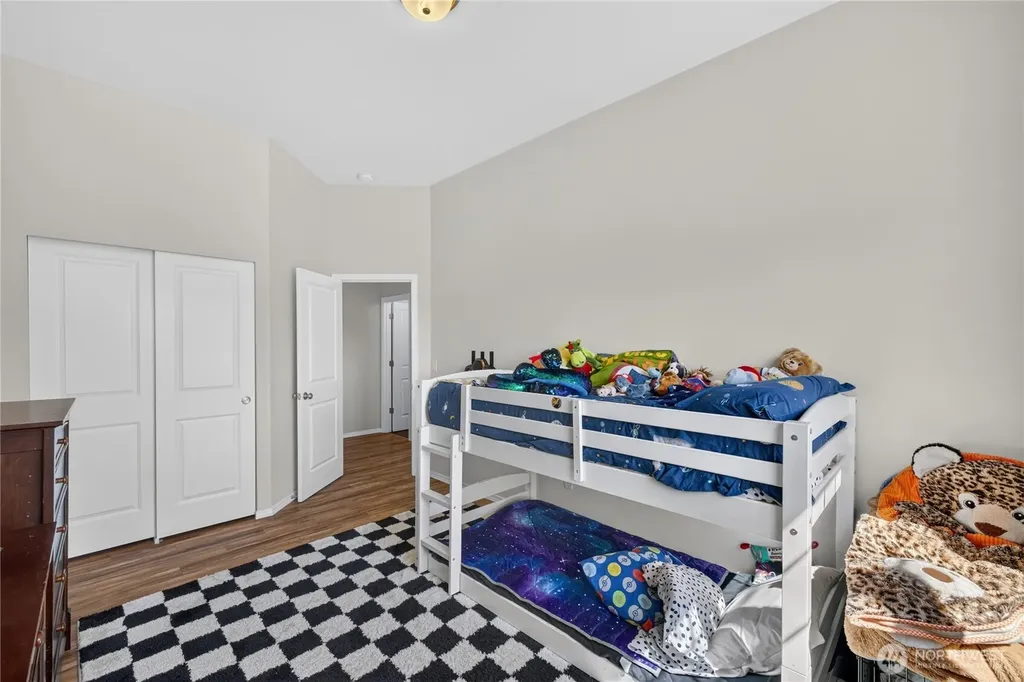 1477 W Gateway Heights Loop Sedro Woolley WA 98284