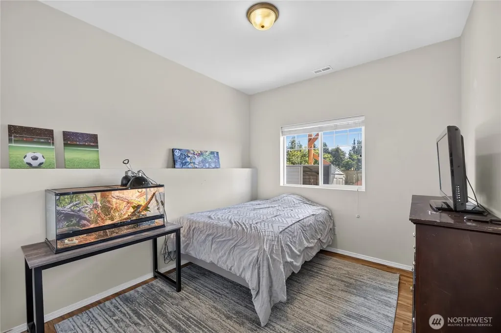 1477 W Gateway Heights Loop Sedro Woolley WA 98284