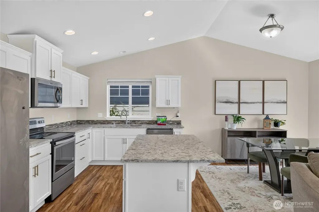 1477 W Gateway Heights Loop Sedro Woolley WA 98284