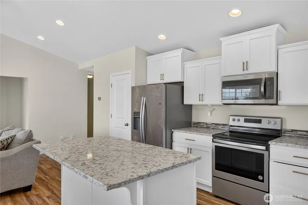 1477 W Gateway Heights Loop Sedro Woolley WA 98284