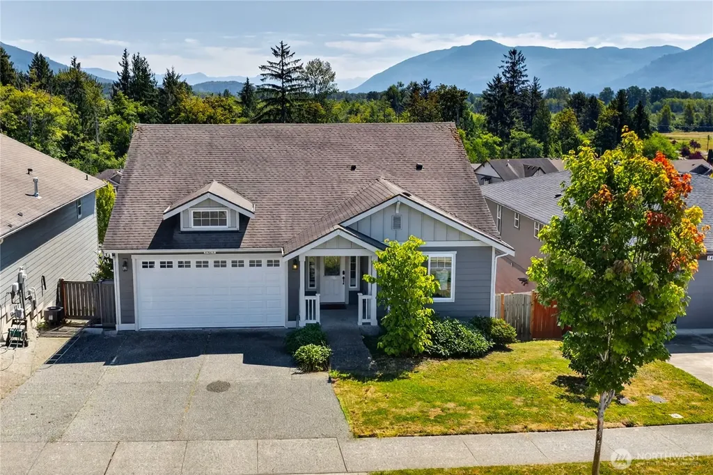 1477 W Gateway Heights Loop Sedro Woolley WA 98284
