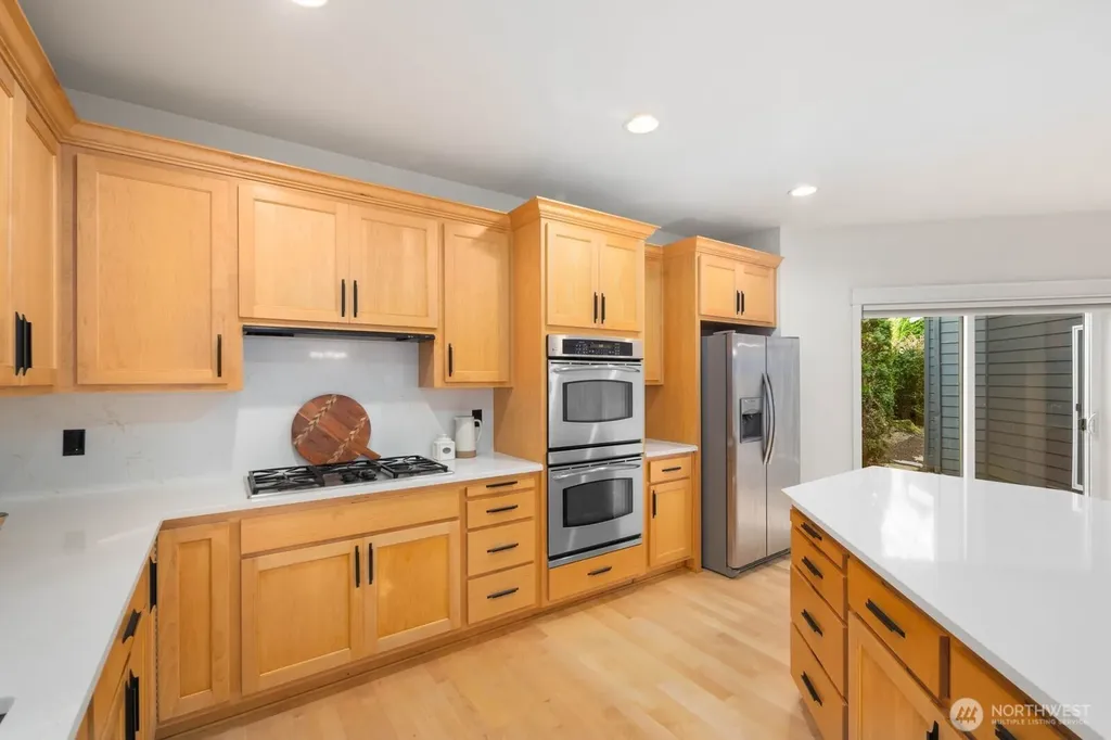 3117 222nd Court SE Sammamish WA 98075