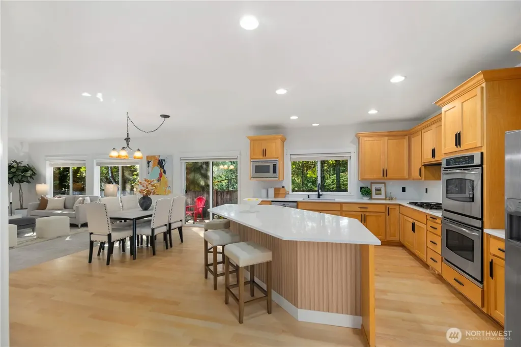 3117 222nd Court SE Sammamish WA 98075