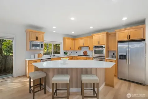 3117 222nd Court SE Sammamish WA 98075