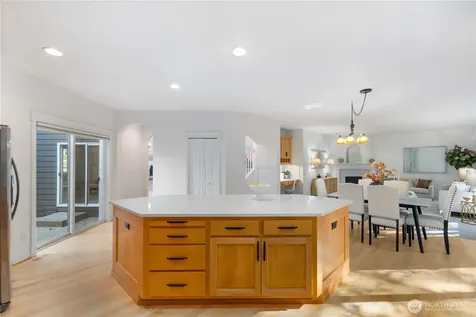 3117 222nd Court SE Sammamish WA 98075