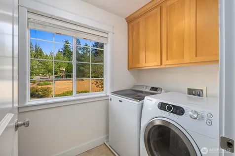 3117 222nd Court SE Sammamish WA 98075