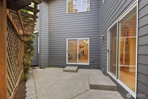 3117 222nd Court SE Sammamish WA 98075