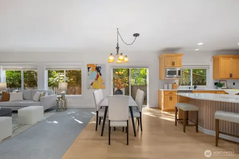 3117 222nd Court SE Sammamish WA 98075