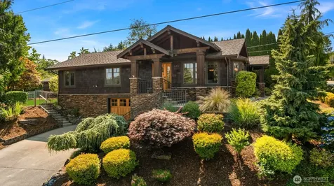 821 4th Street Kirkland WA 98033