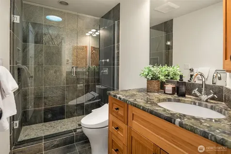 821 4th Street Kirkland WA 98033