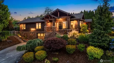 821 4th Street Kirkland WA 98033