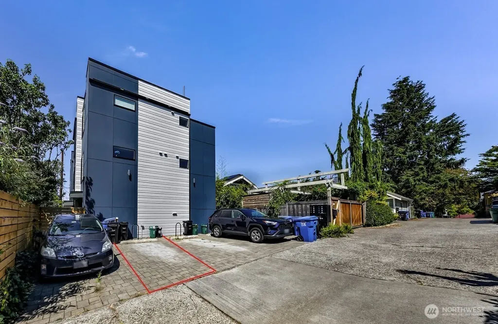 4308 Wallingford Avenue N Seattle WA 98103