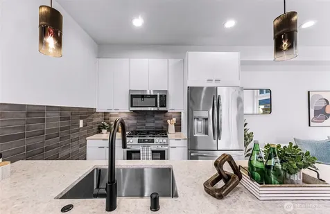 4308 Wallingford Avenue N Seattle WA 98103