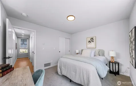 4308 Wallingford Avenue N Seattle WA 98103