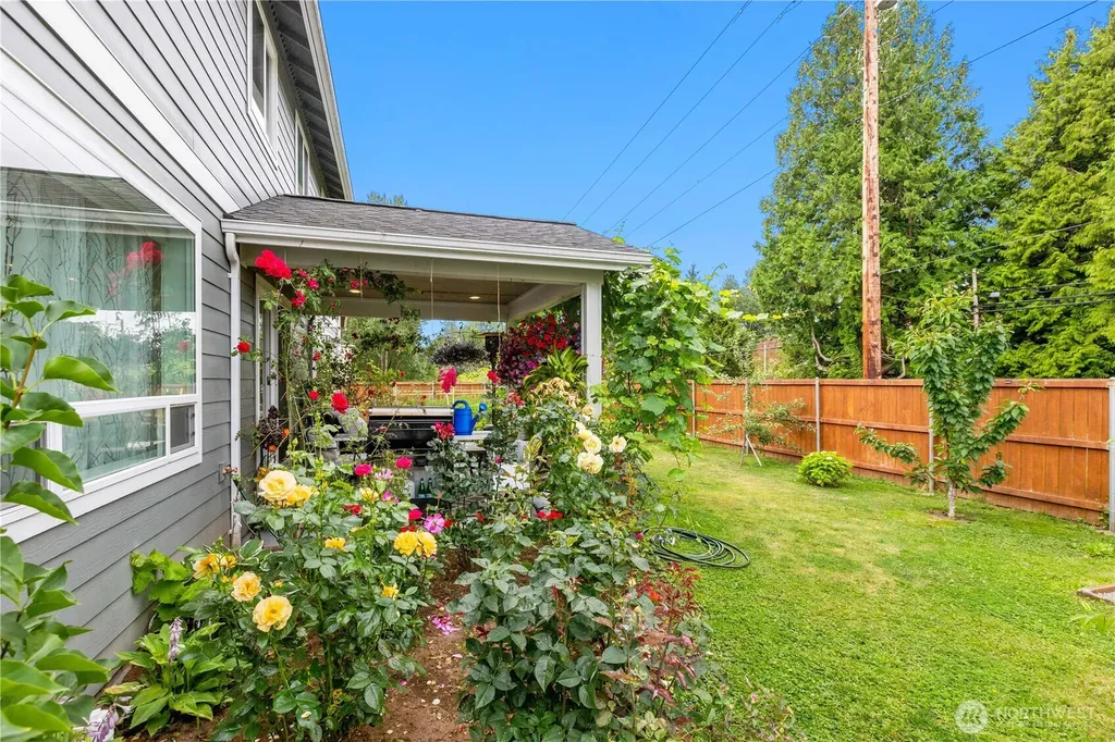 8254 Breeze Loop Blaine WA 98230
