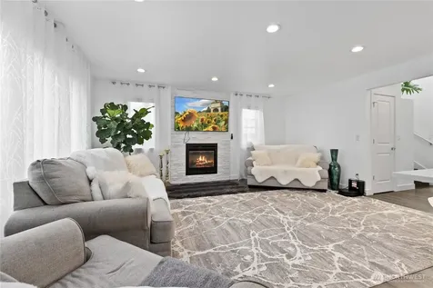 8254 Breeze Loop Blaine WA 98230