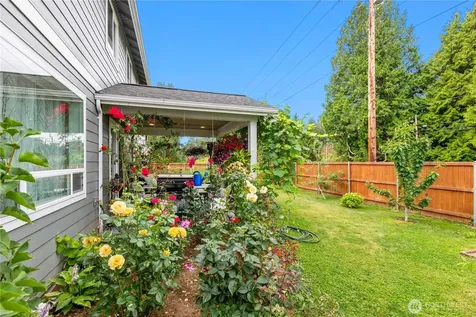 8254 Breeze Loop Blaine WA 98230