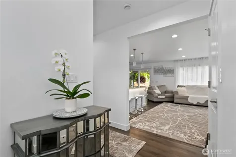 8254 Breeze Loop Blaine WA 98230