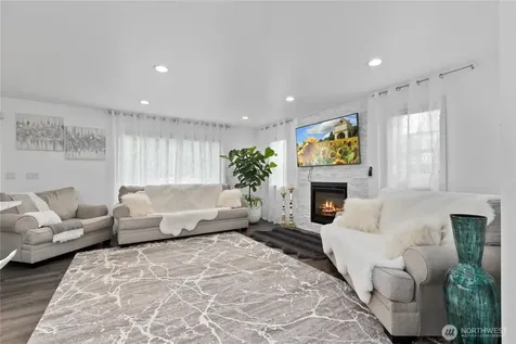 8254 Breeze Loop Blaine WA 98230