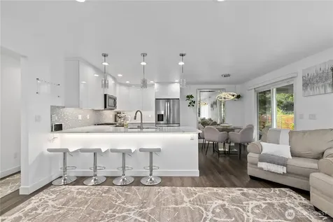 8254 Breeze Loop Blaine WA 98230
