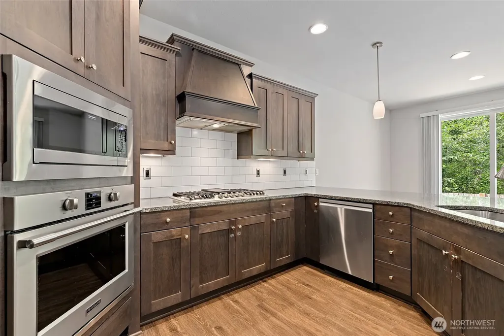 8442 NE 203rd Place Bothell WA 98011