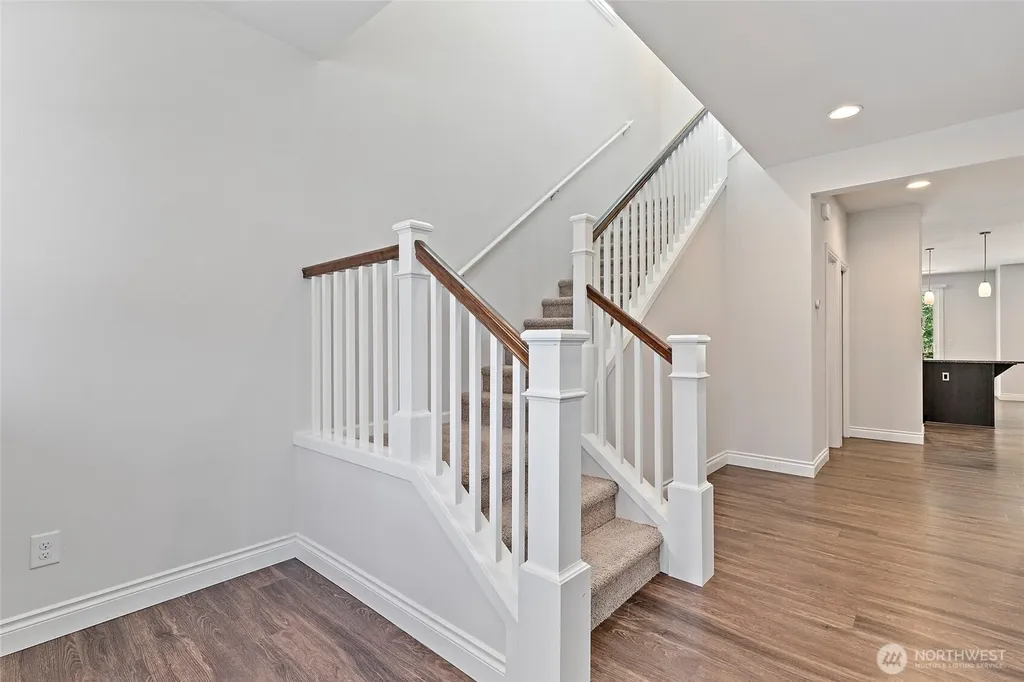 8442 NE 203rd Place Bothell WA 98011