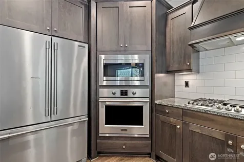 8442 NE 203rd Place Bothell WA 98011