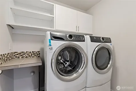 8442 NE 203rd Place Bothell WA 98011