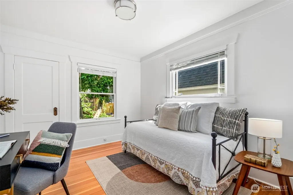 1928 9th Avenue W Seattle WA 98119