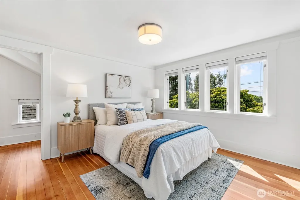1928 9th Avenue W Seattle WA 98119