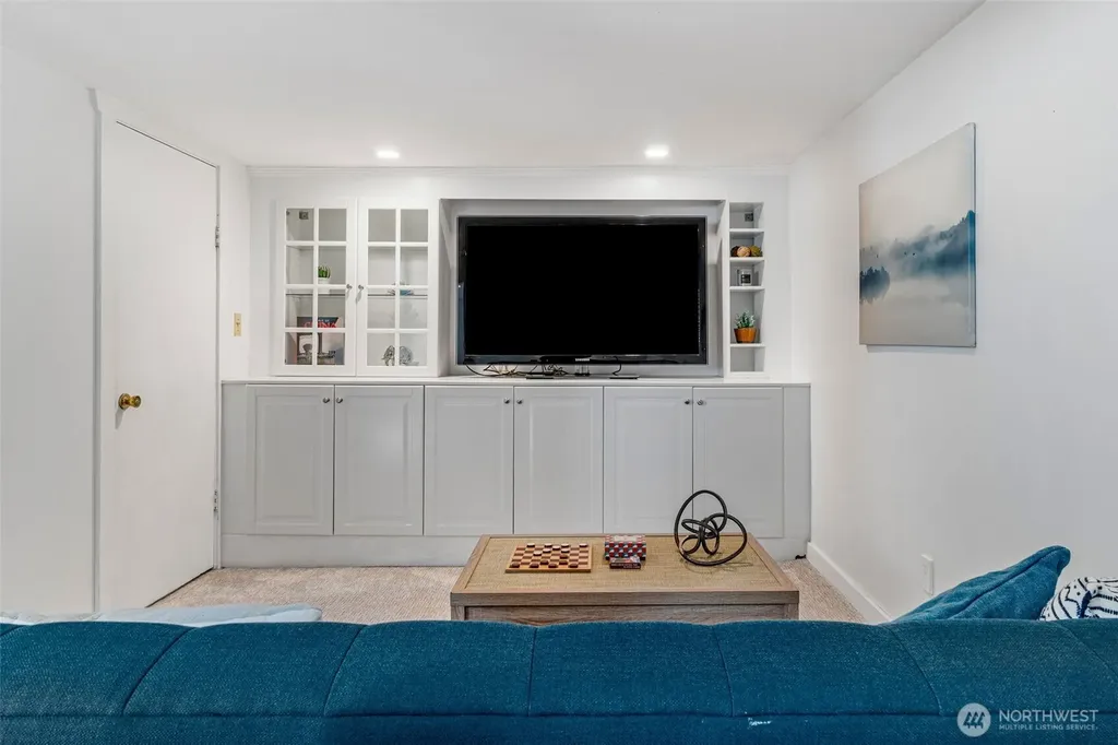 1928 9th Avenue W Seattle WA 98119
