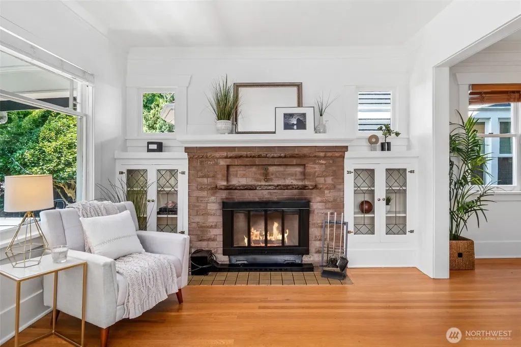 1928 9th Avenue W Seattle WA 98119