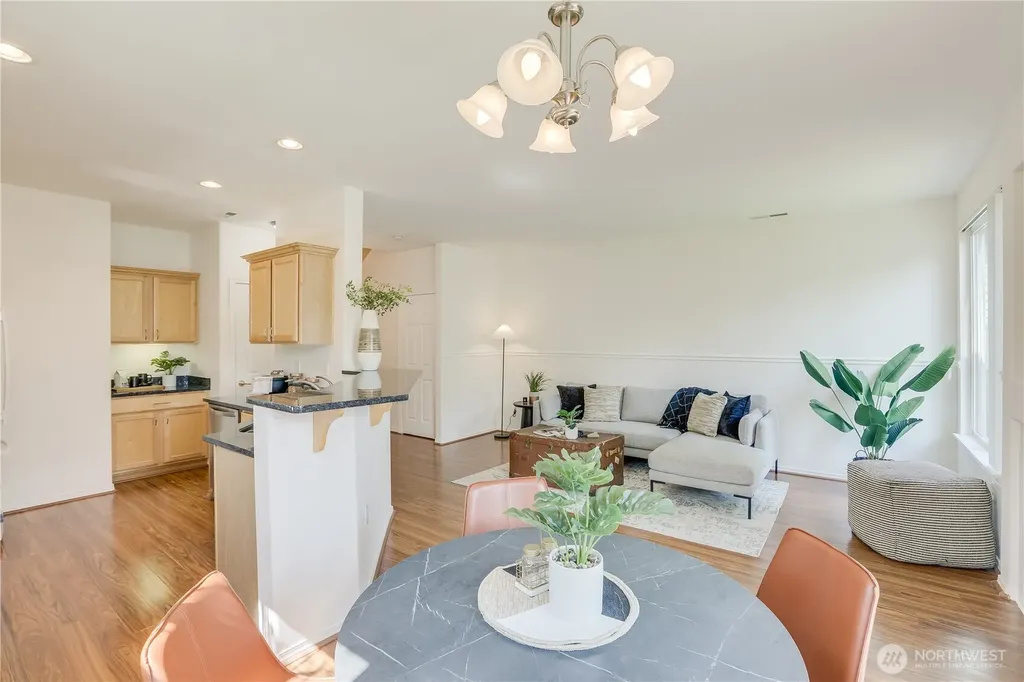 3115 SE 11th Place Renton WA 98058