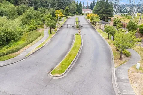 3115 SE 11th Place Renton WA 98058