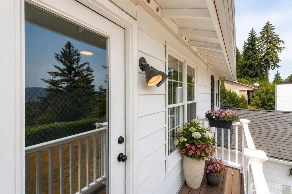 5403 Edgewood Drive E Edgewood WA 98372
