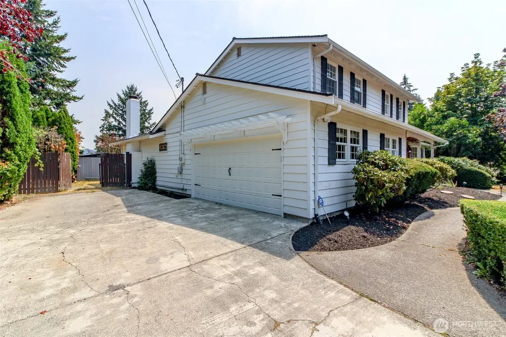 5403 Edgewood Drive E Edgewood WA 98372