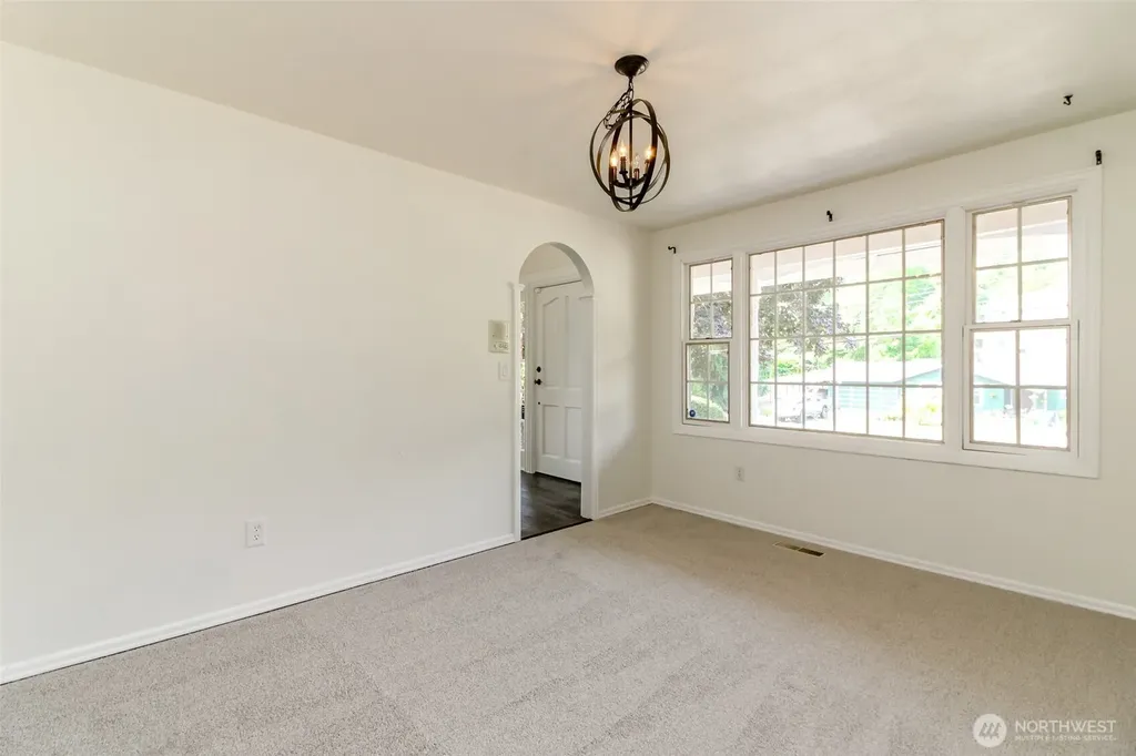 5403 Edgewood Drive E Edgewood WA 98372