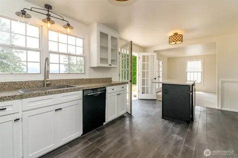 5403 Edgewood Drive E Edgewood WA 98372