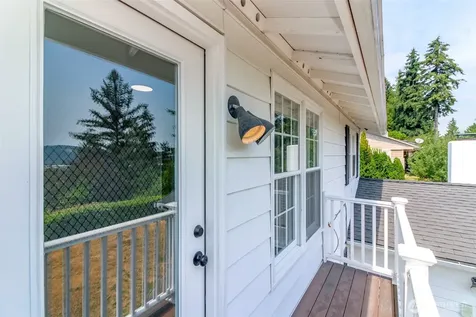 5403 Edgewood Drive E Edgewood WA 98372