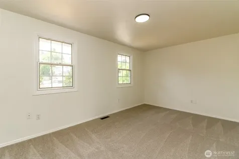 5403 Edgewood Drive E Edgewood WA 98372