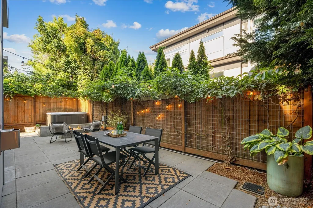 714 28th Avenue S Seattle WA 98144