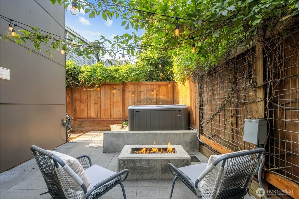 714 28th Avenue S Seattle WA 98144