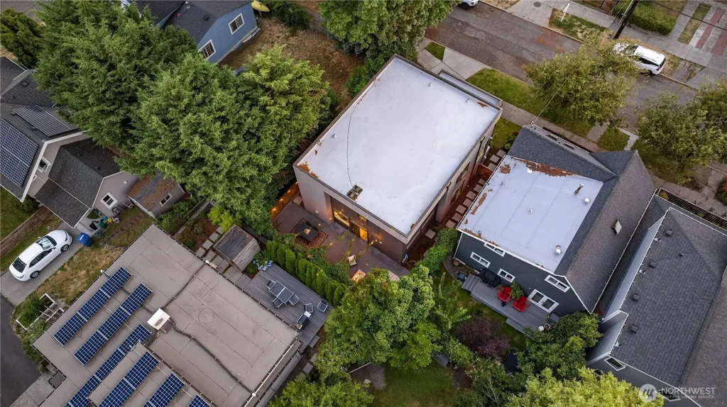 714 28th Avenue S Seattle WA 98144