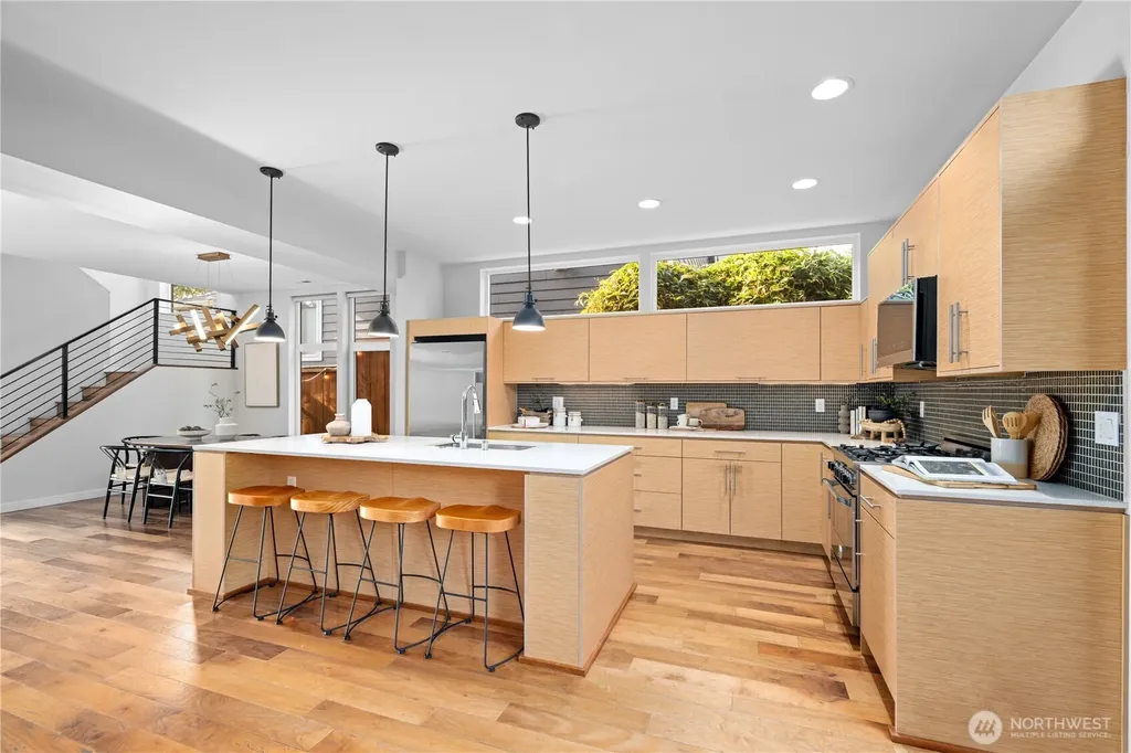 714 28th Avenue S Seattle WA 98144