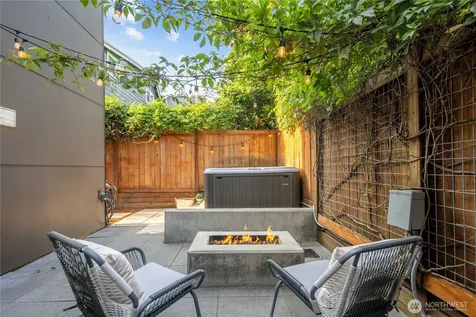 714 28th Avenue S Seattle WA 98144