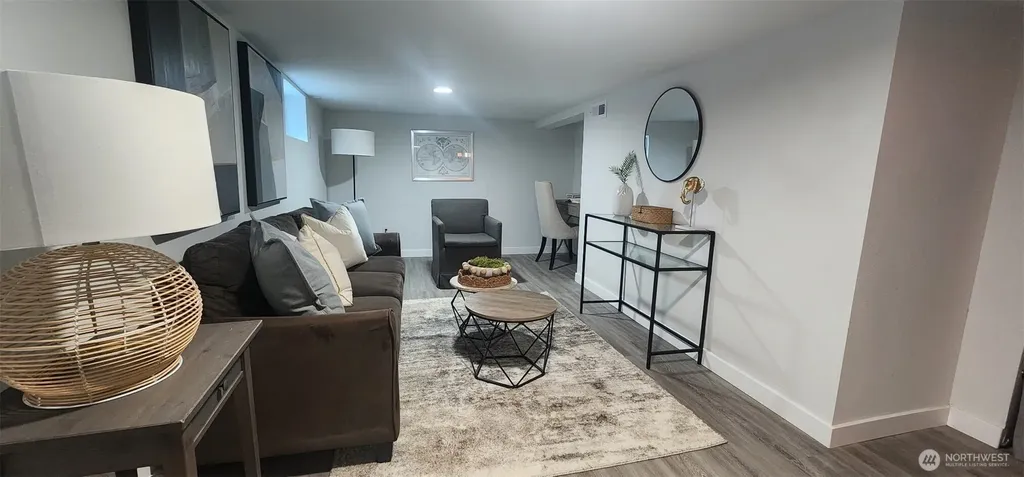 323 SW 108th Street Seattle WA 98146