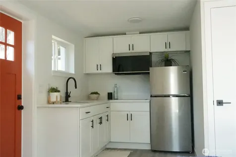 323 SW 108th Street Seattle WA 98146