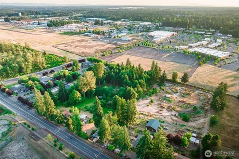 15608 110th Avenue E Puyallup WA 98374