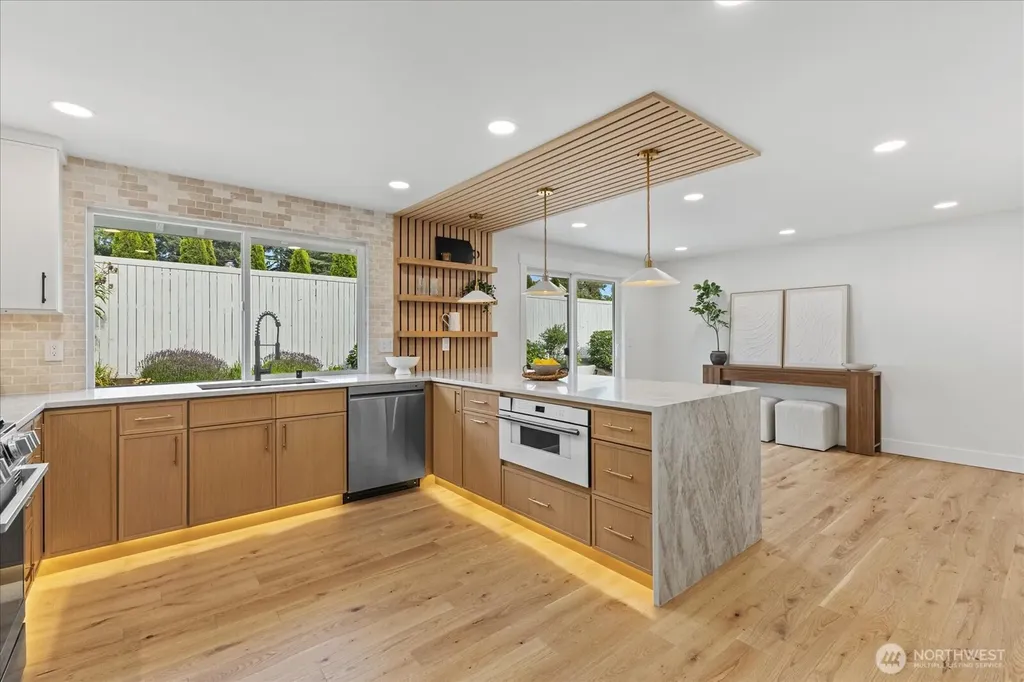 13610 116th Place NE Kirkland WA 98034