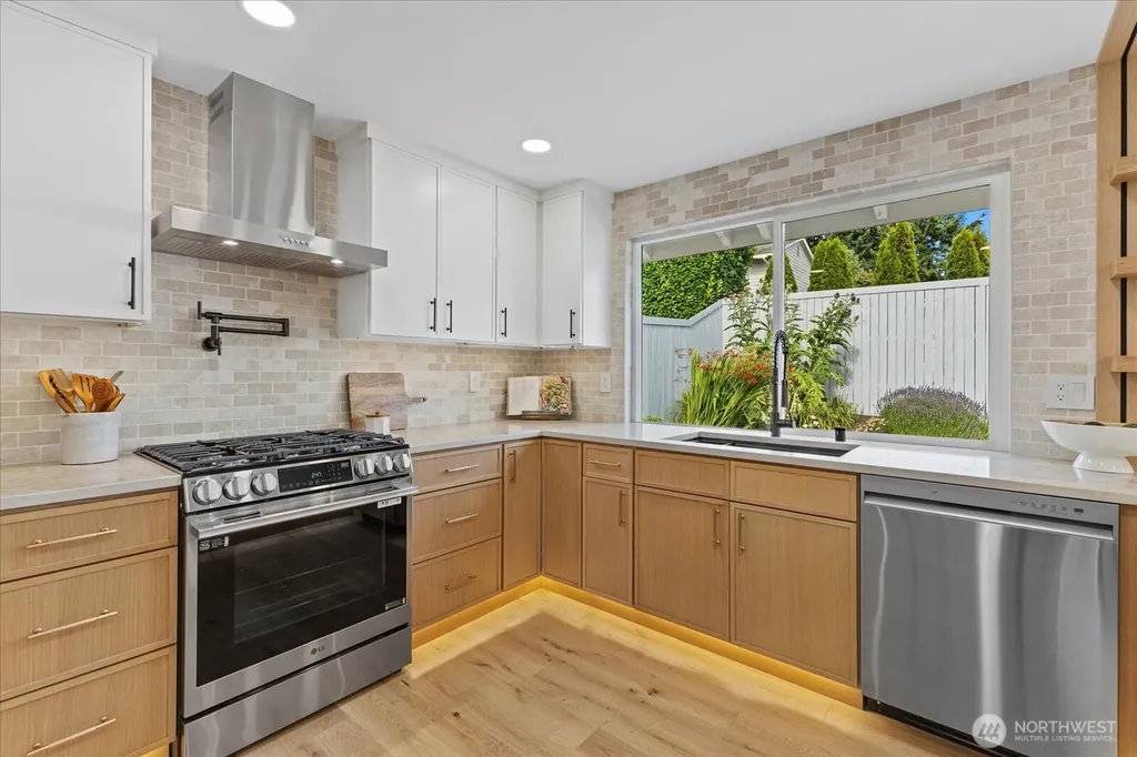 13610 116th Place NE Kirkland WA 98034